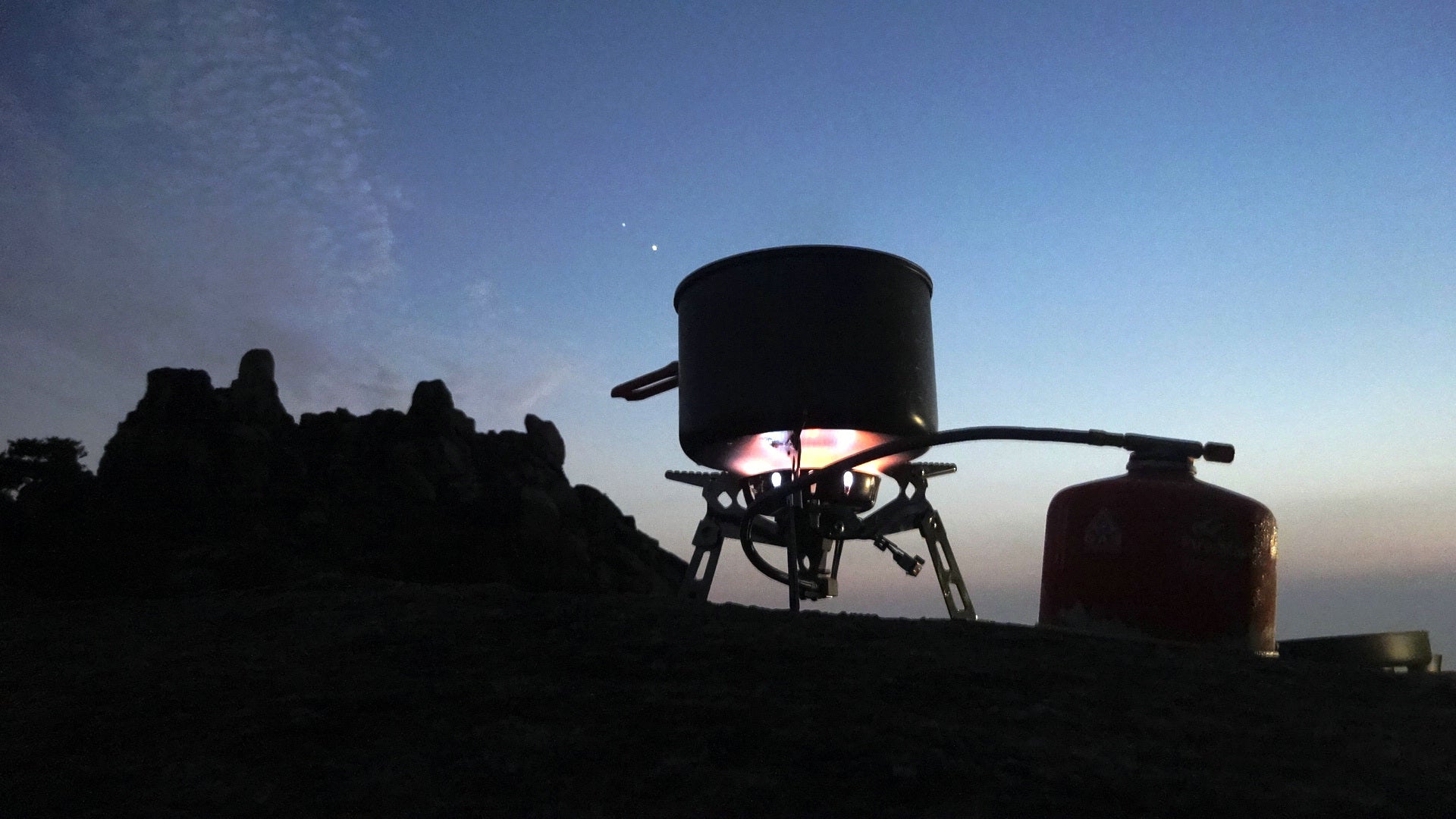 FMS-123 GAS Stove with Electric Ignition | 18oz | 3650W