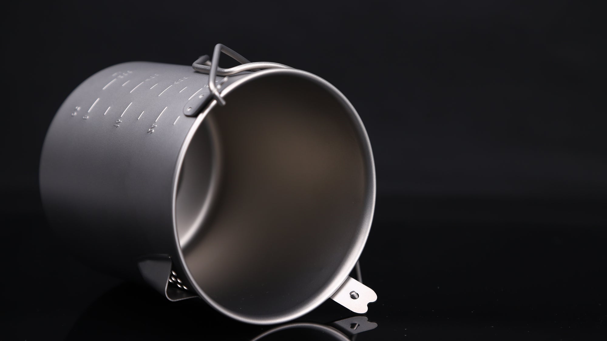 Alti Titanium Coffee Cup / Pot 0.9L