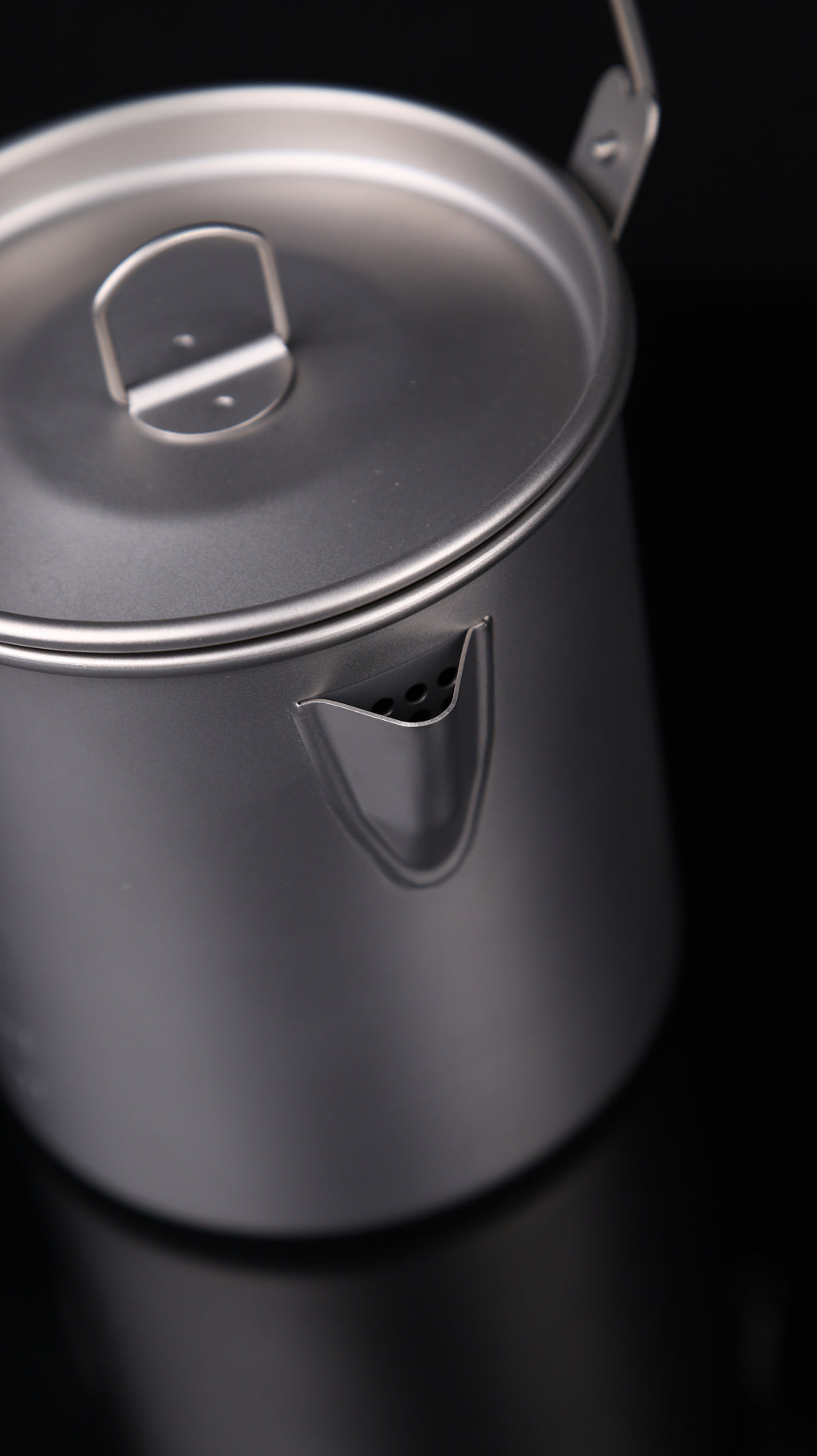 Alti Titanium Coffee Cup / Pot 0.9L