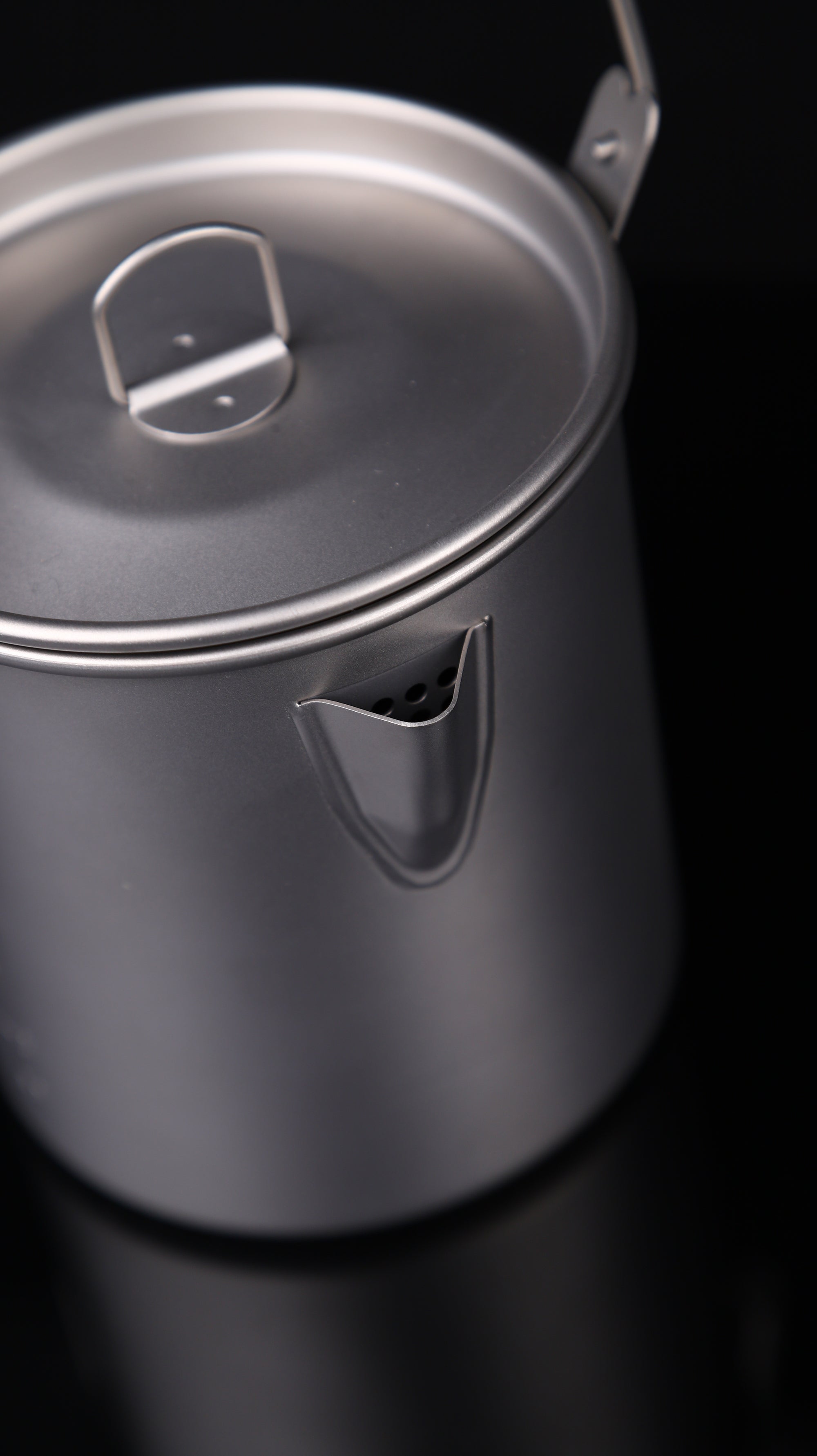 Alti Titanium Coffee Cup / Pot 0.9L
